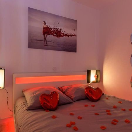 Love Room - Suite Romantique Avec Spa Privatif Le Puy-en-Velay Exteriér fotografie
