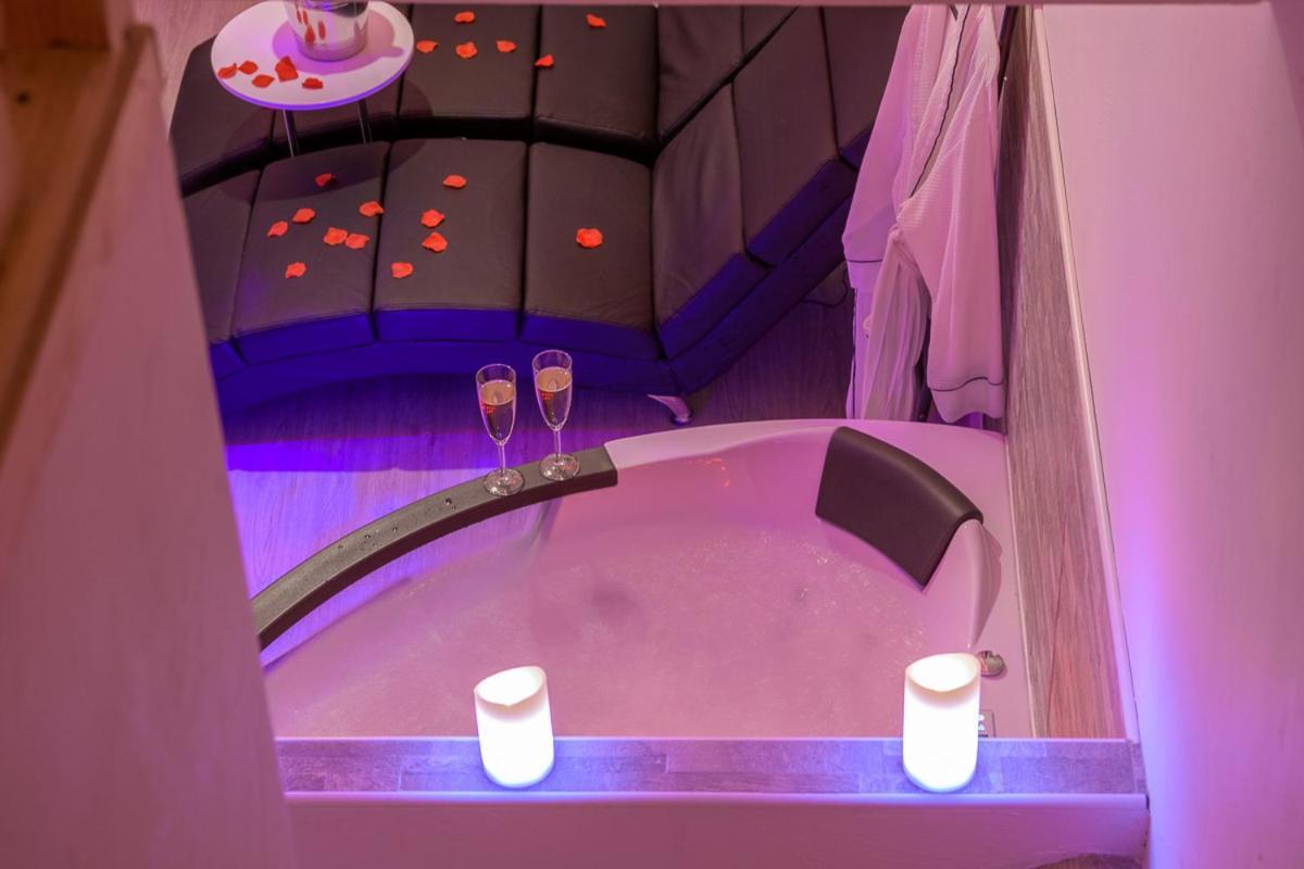 Love Room - Suite Romantique Avec Spa Privatif Le Puy-en-Velay Exteriér fotografie
