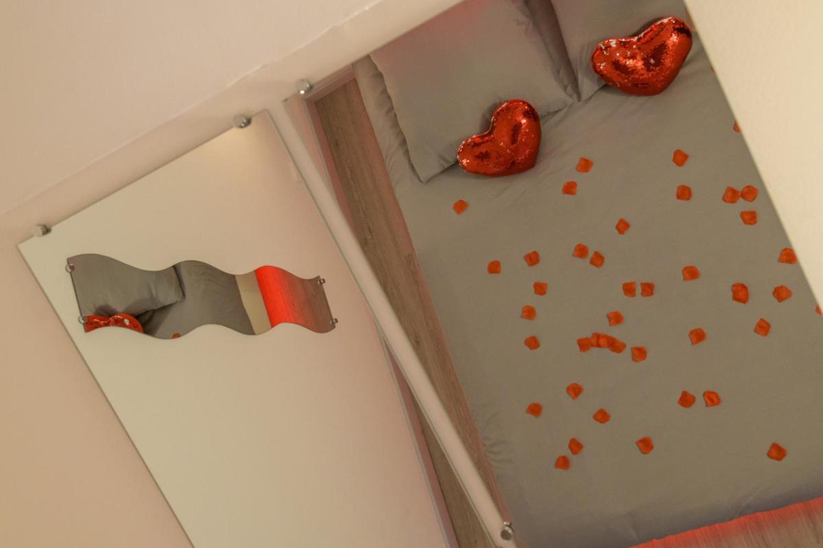 Love Room - Suite Romantique Avec Spa Privatif Le Puy-en-Velay Exteriér fotografie