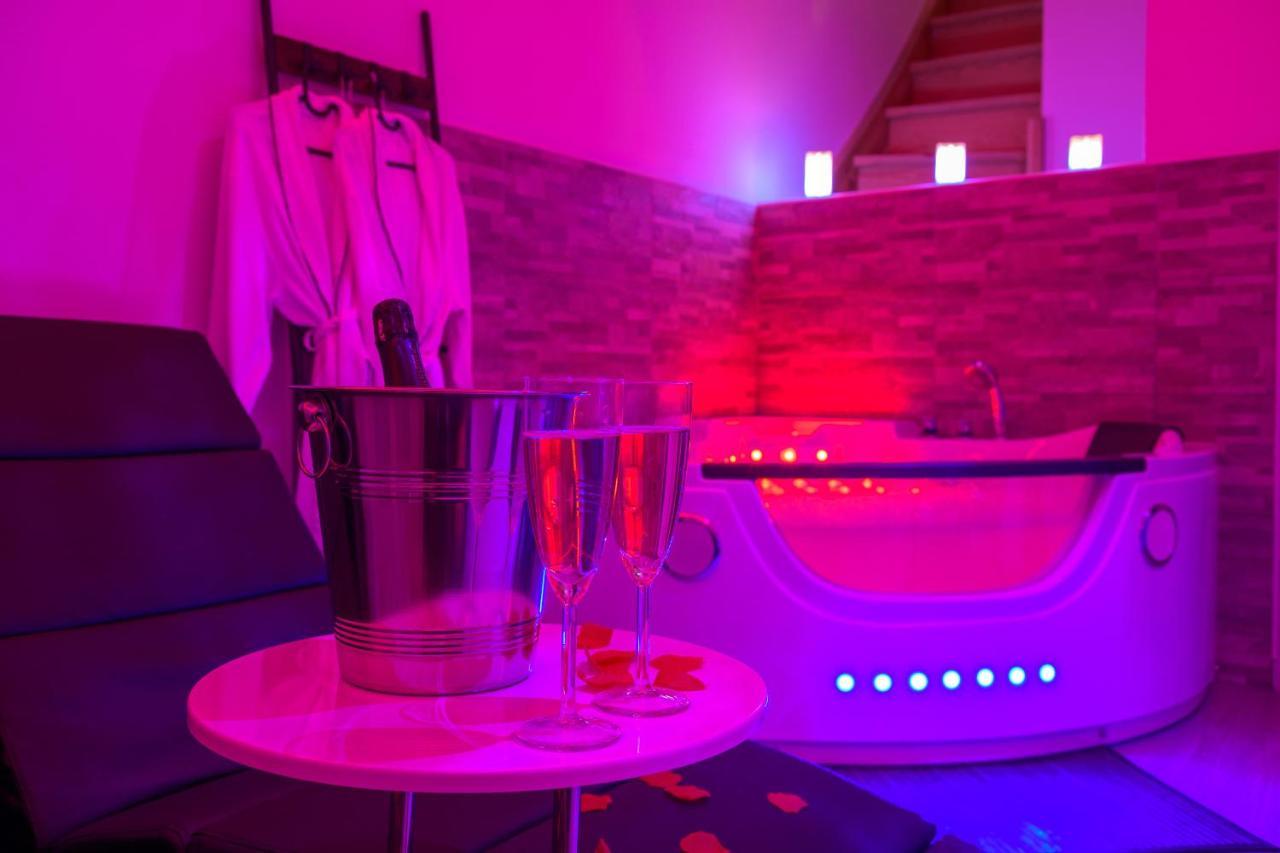 Love Room - Suite Romantique Avec Spa Privatif Le Puy-en-Velay Exteriér fotografie
